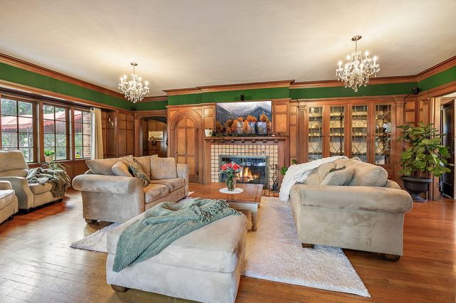 2336 Table Rock Road, Medford, OR 97501