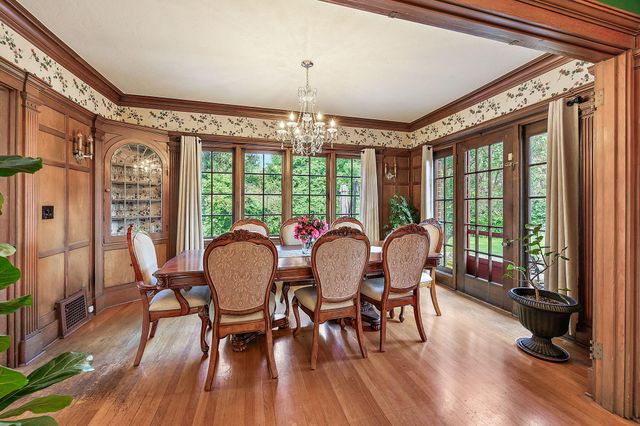 2336 Table Rock Road, Medford, OR 97501