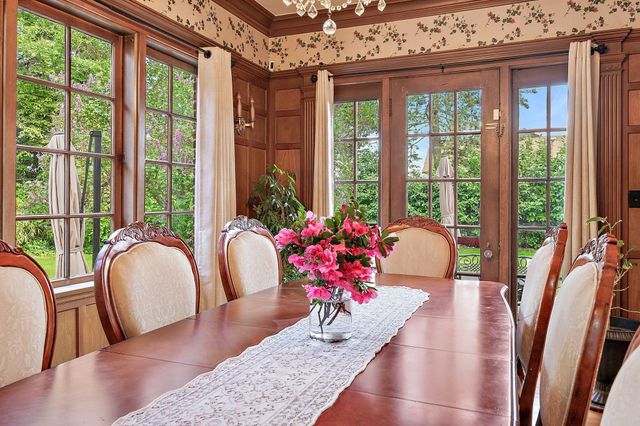 2336 Table Rock Road, Medford, OR 97501