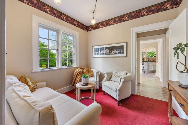 2336 Table Rock Road, Medford, OR 97501