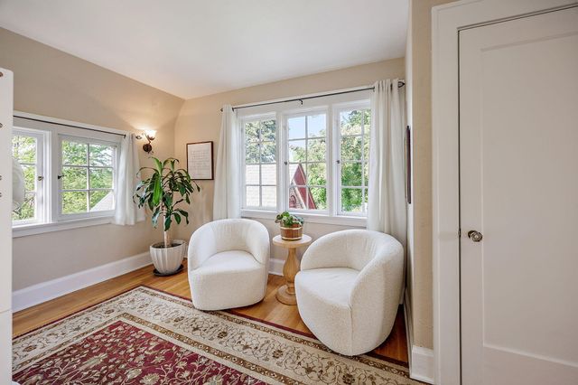 2336 Table Rock Road, Medford, OR 97501