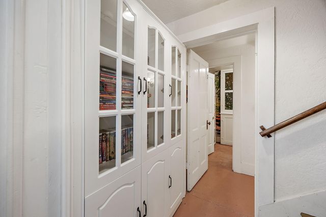 2336 Table Rock Road, Medford, OR 97501