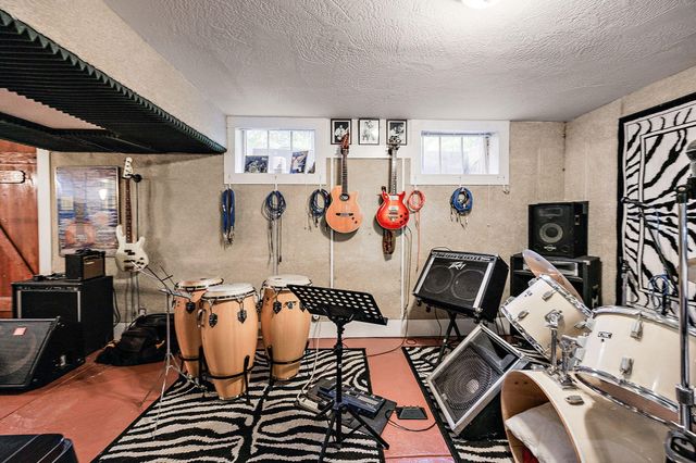 2336 Table Rock Road, Medford, OR 97501