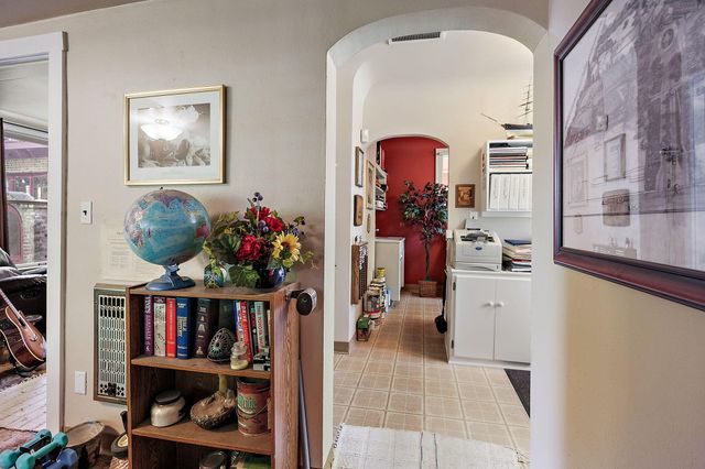 2336 Table Rock Road, Medford, OR 97501