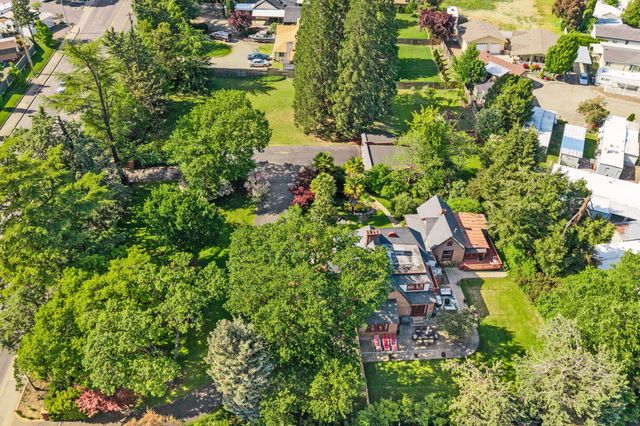 2336 Table Rock Road, Medford, OR 97501