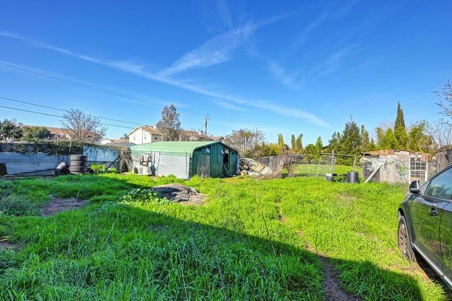 1005 North Ave, Sacramento, CA 95838