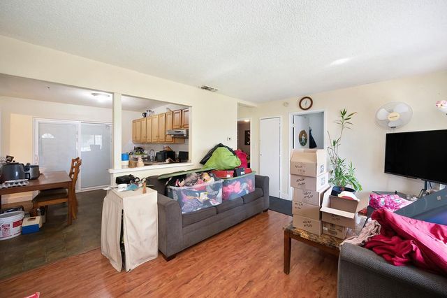 1005 North Ave, Sacramento, CA 95838