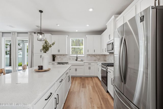 49 OAK SHADOW Place, St. Johns, FL 32259