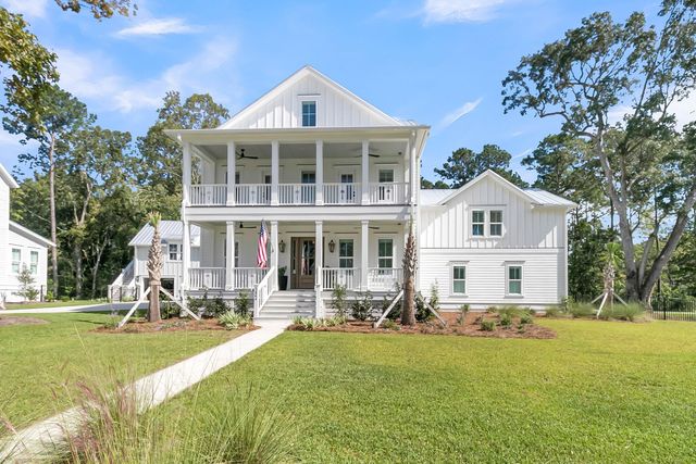 3864 Summerton Street, Mount Pleasant, SC 29466