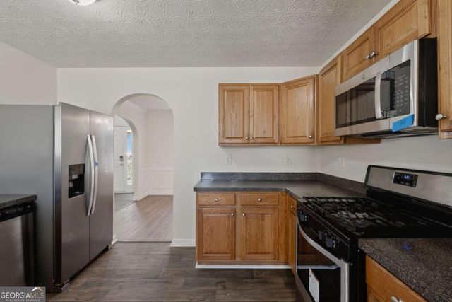 612 Mohawk Circle, Stockbridge, GA 30281