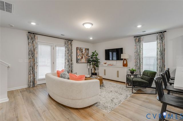 6447 Quinlynn Pl, Chesterfield, VA 23112