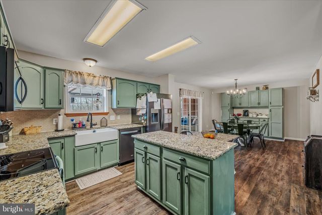 242 DRIFTWOOD DR, Gerrardstown, WV 25420