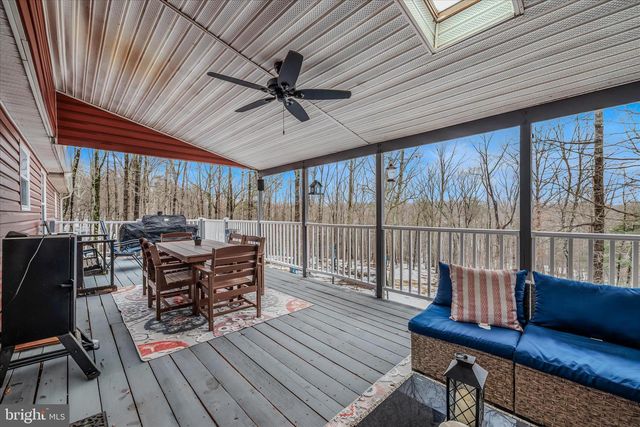 242 DRIFTWOOD DR, Gerrardstown, WV 25420