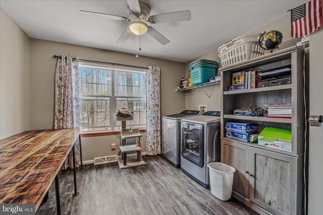 242 DRIFTWOOD DR, Gerrardstown, WV 25420