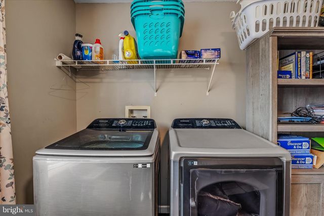 242 DRIFTWOOD DR, Gerrardstown, WV 25420