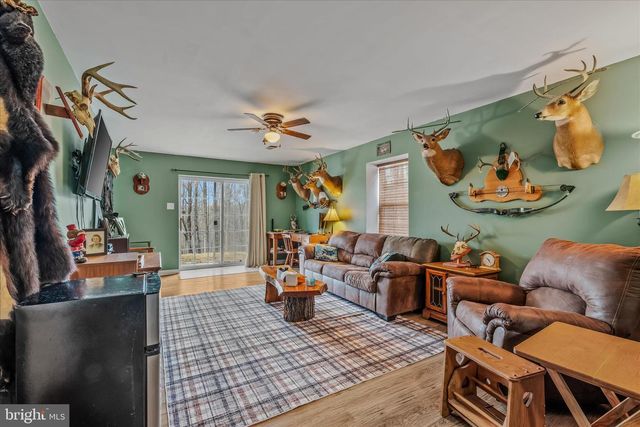 242 DRIFTWOOD DR, Gerrardstown, WV 25420