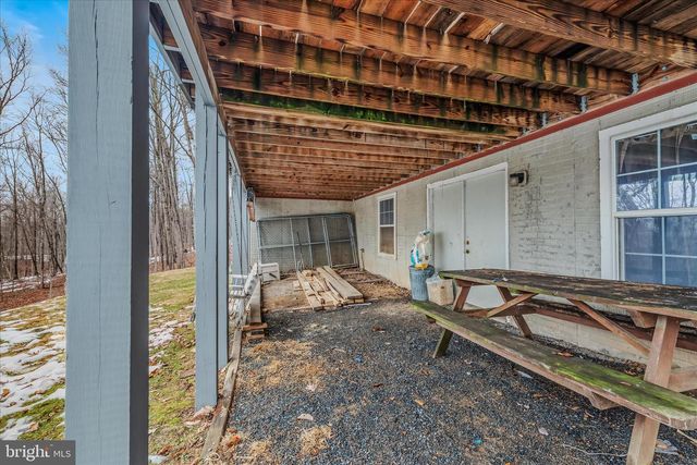 242 DRIFTWOOD DR, Gerrardstown, WV 25420