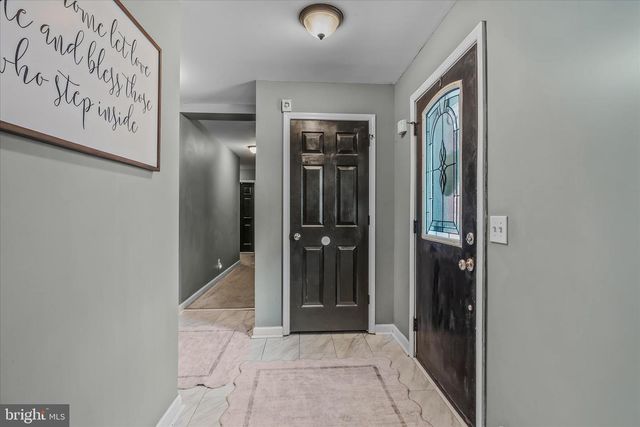 242 DRIFTWOOD DR, Gerrardstown, WV 25420