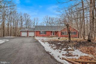 242 DRIFTWOOD DR, Gerrardstown, WV 25420