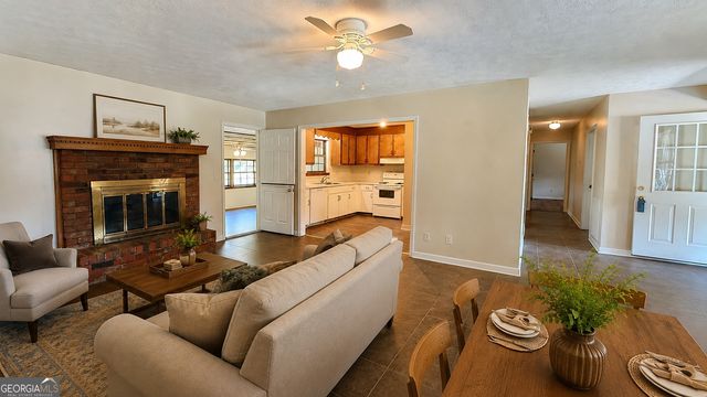 233 Longmeadow Drive NW, Rome, GA 30165