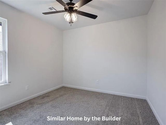 2004 W Flintlock Way, Mustang, OK 73064