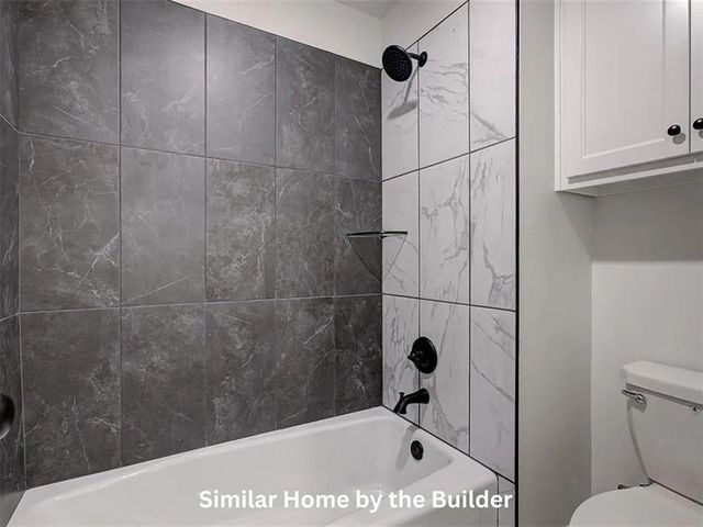 2004 W Flintlock Way, Mustang, OK 73064