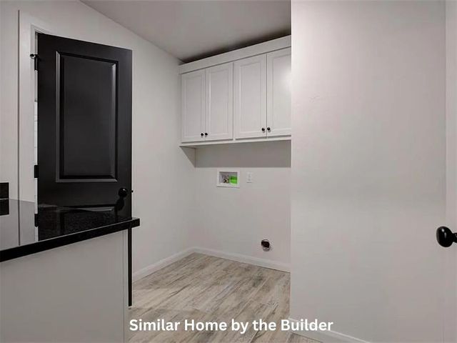 2004 W Flintlock Way, Mustang, OK 73064