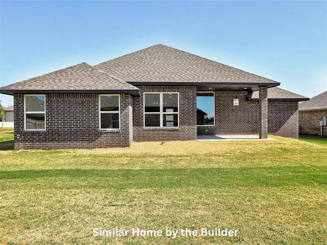 2004 W Flintlock Way, Mustang, OK 73064