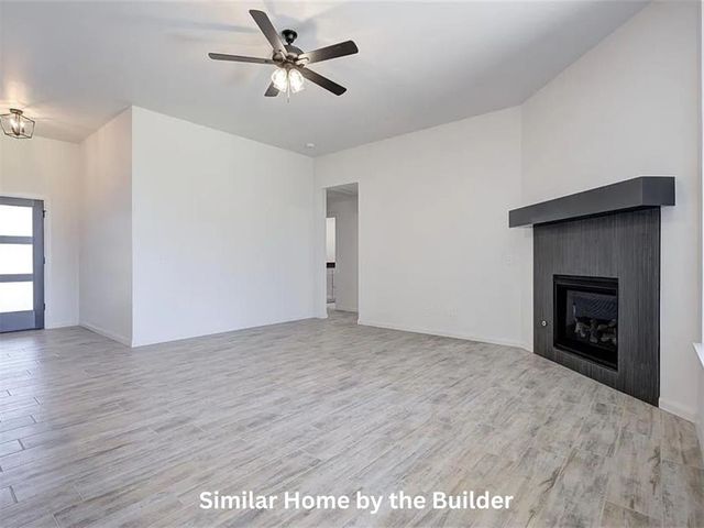 2004 W Flintlock Way, Mustang, OK 73064