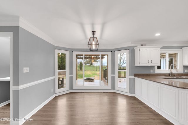 1708 Mahogany Run Dr, La Grange, KY 40031