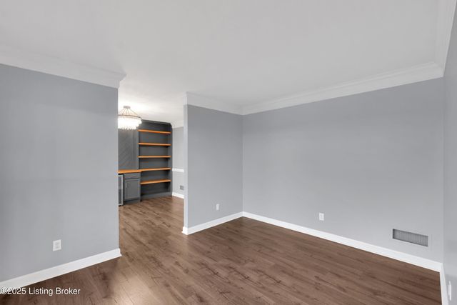 1708 Mahogany Run Dr, La Grange, KY 40031