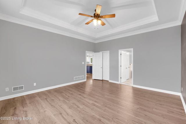 1708 Mahogany Run Dr, La Grange, KY 40031