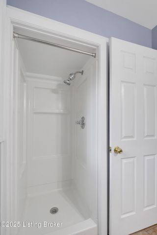 1708 Mahogany Run Dr, La Grange, KY 40031