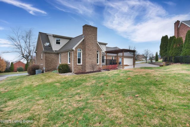 1708 Mahogany Run Dr, La Grange, KY 40031