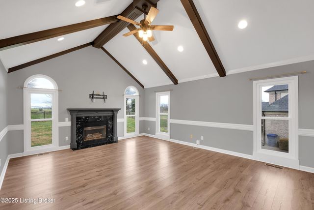 1708 Mahogany Run Dr, La Grange, KY 40031