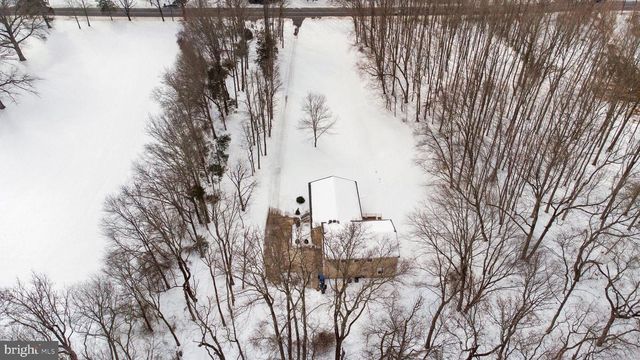 270 MOUNT LAUREL RD, Mount Laurel, NJ 08054