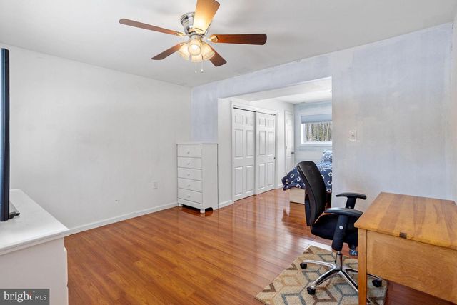 270 MOUNT LAUREL RD, Mount Laurel, NJ 08054