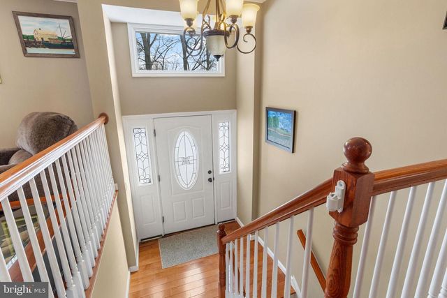 270 MOUNT LAUREL RD, Mount Laurel, NJ 08054