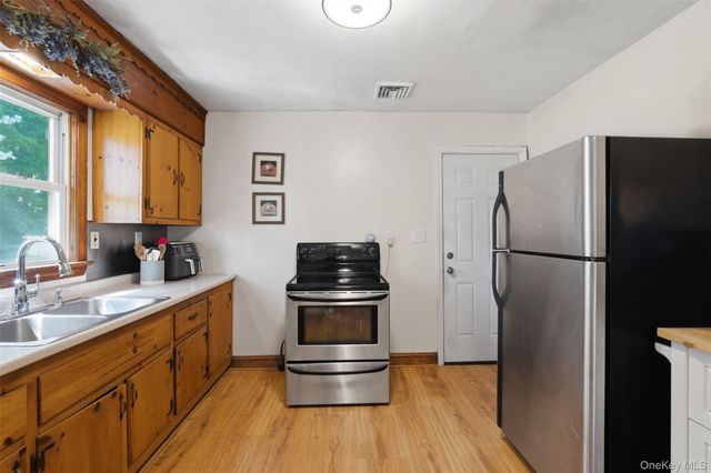 23 Stori Road, Newburgh, NY 12550