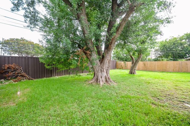 11510 Leader Street, Houston, TX 77072
