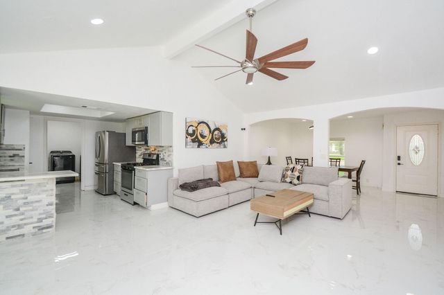 11510 Leader Street, Houston, TX 77072
