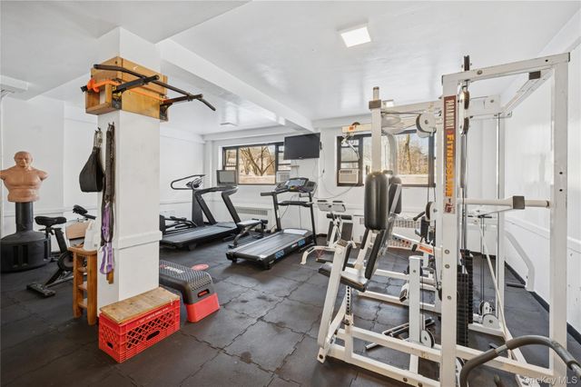 3103 Fairfield Avenue 5D, Bronx, NY 10463