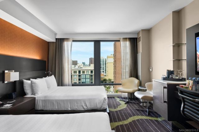 207 5th Ave 803, San Diego, CA 92101