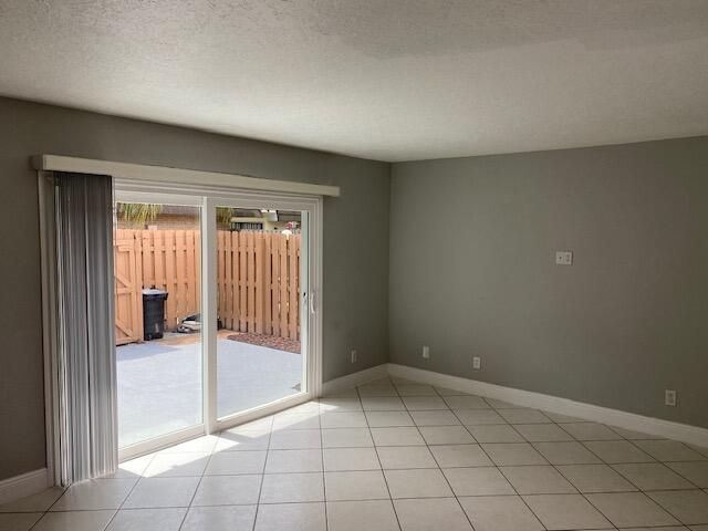 1212 Vista Oaks Circle NE, Palm Bay, FL 32905