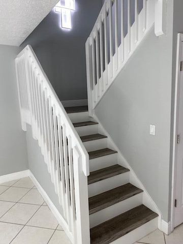 1212 Vista Oaks Circle NE, Palm Bay, FL 32905