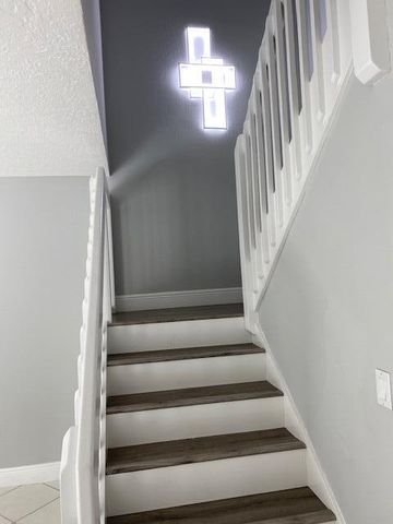 1212 Vista Oaks Circle NE, Palm Bay, FL 32905