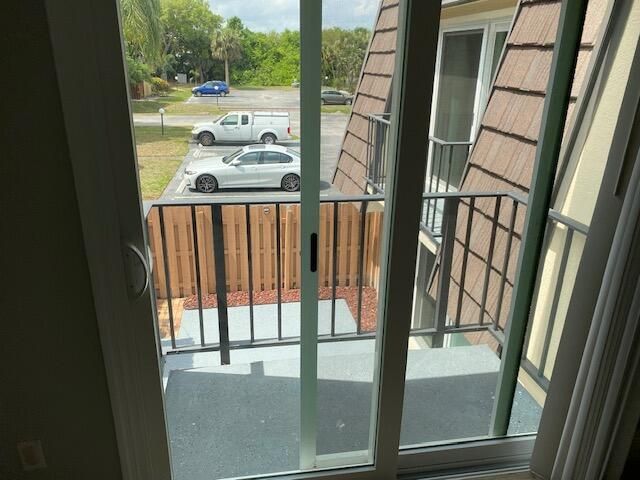 1212 Vista Oaks Circle NE, Palm Bay, FL 32905