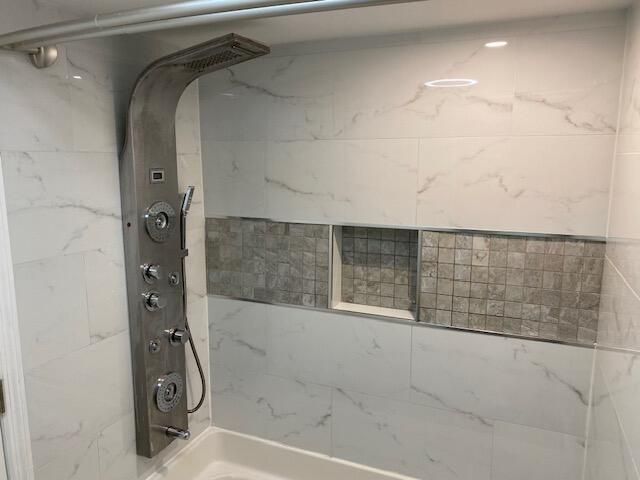 1212 Vista Oaks Circle NE, Palm Bay, FL 32905