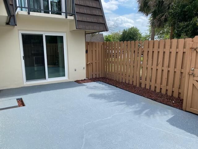 1212 Vista Oaks Circle NE, Palm Bay, FL 32905