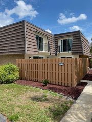 1212 Vista Oaks Circle NE, Palm Bay, FL 32905